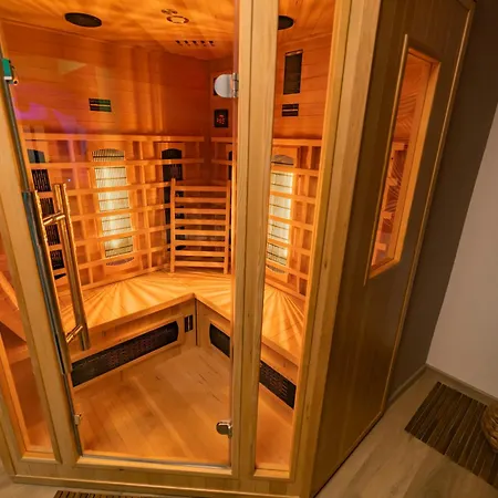 Apartmany Nezarka A Privatni Wellness Jindrichuv Hradec Exterior photo