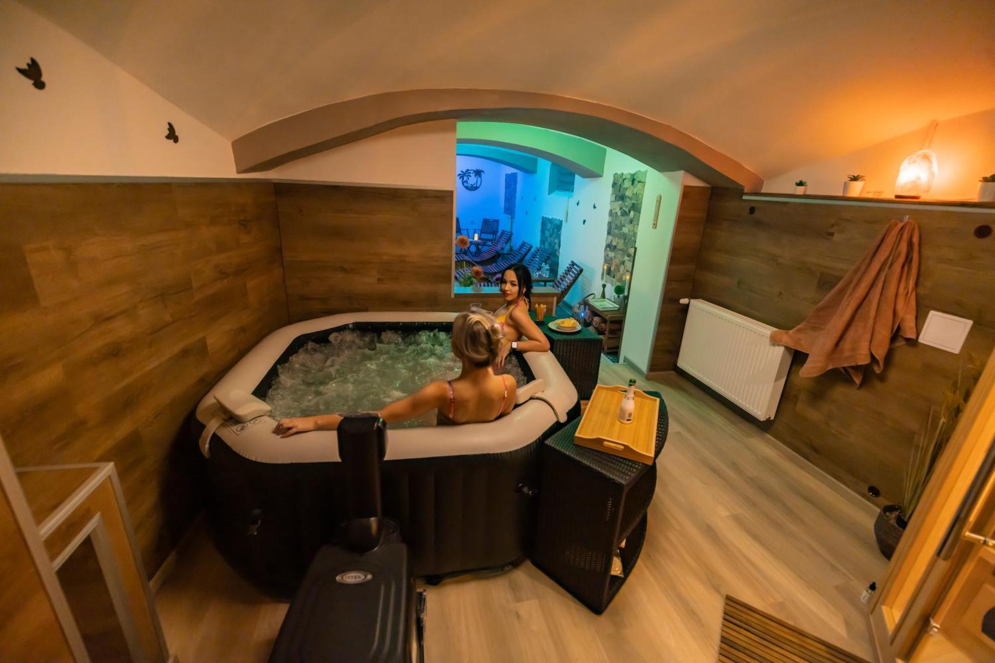 Apartment Nezarka A Privatni Wellness Jindrichuv Hradec