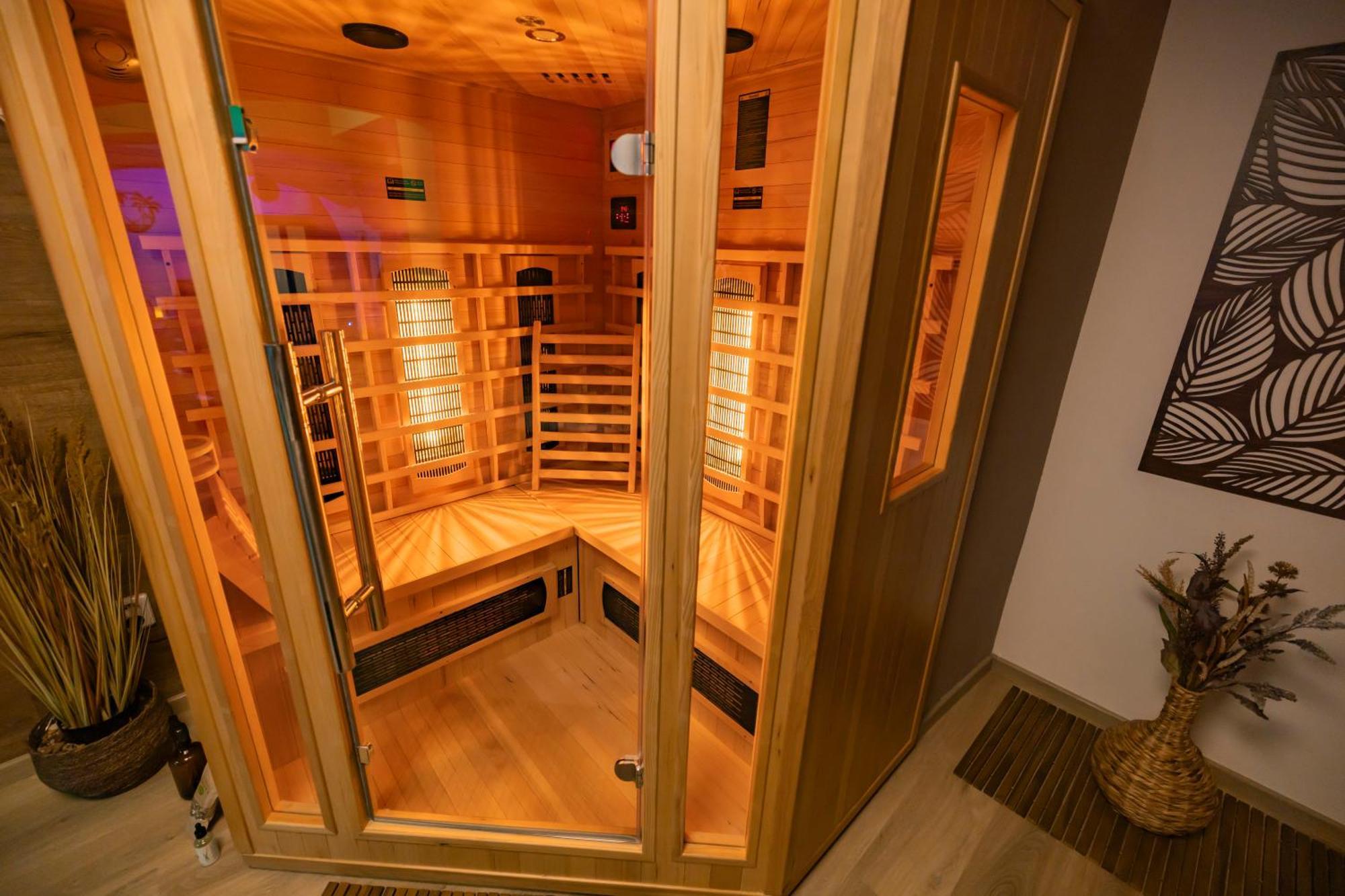 Nezarka A Privatni Wellness Apartment Jindrichuv Hradec